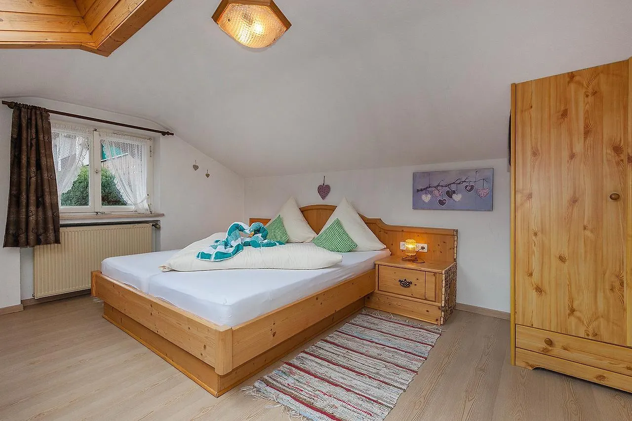 Haus Bader Apartment Mittenwald Germany